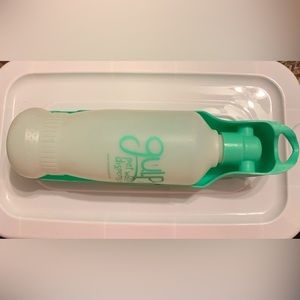 Gulpy 20 ounce Traveling Water Dispenser for  Dogs
